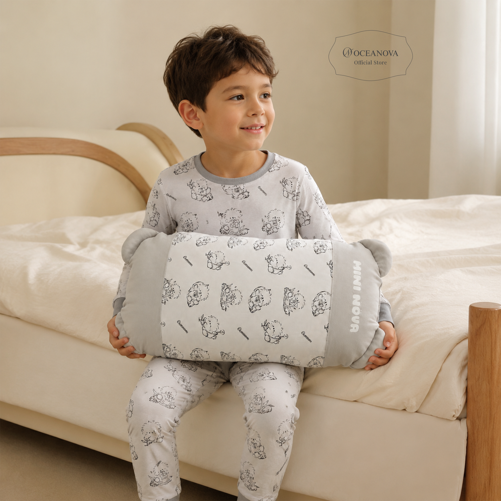 Beetle Plush Pillow（Doodle Boxie)