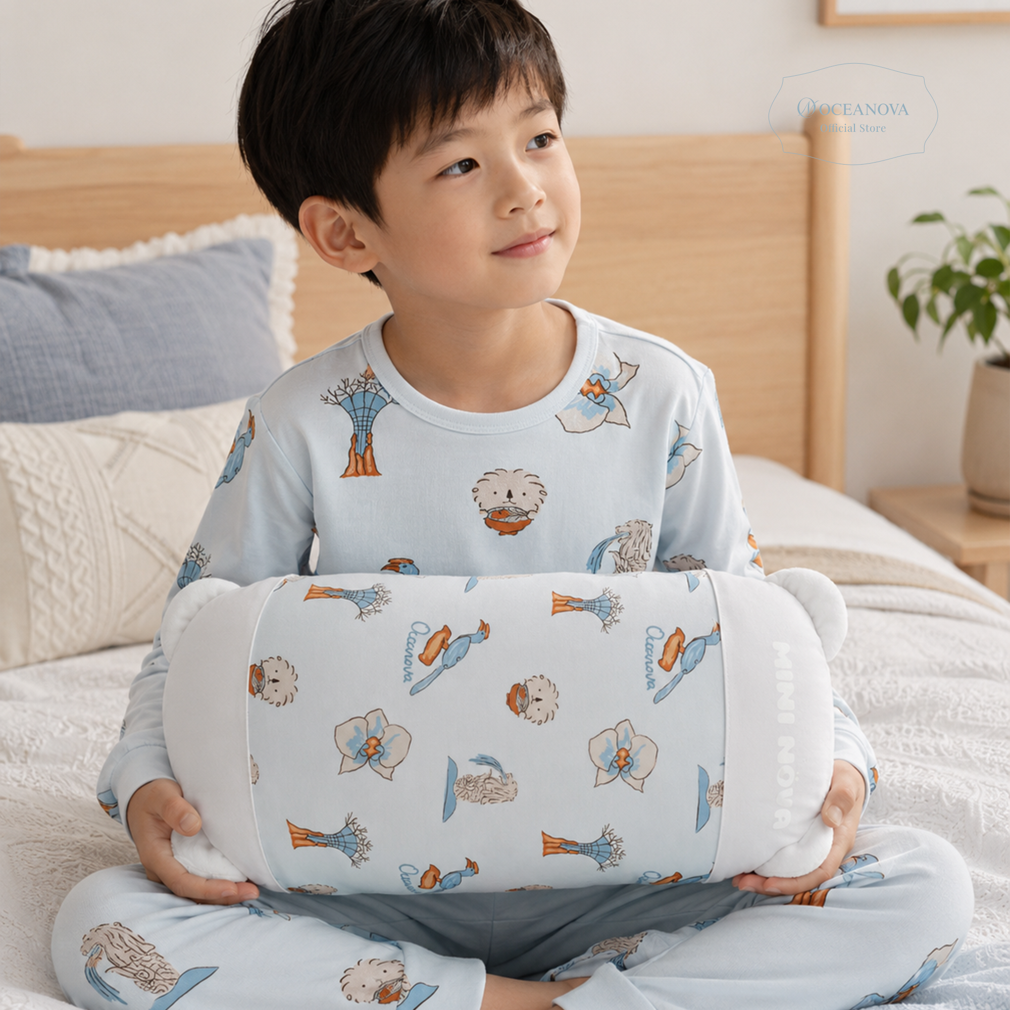 Beetle Plush Pillow（Merlion Garden）